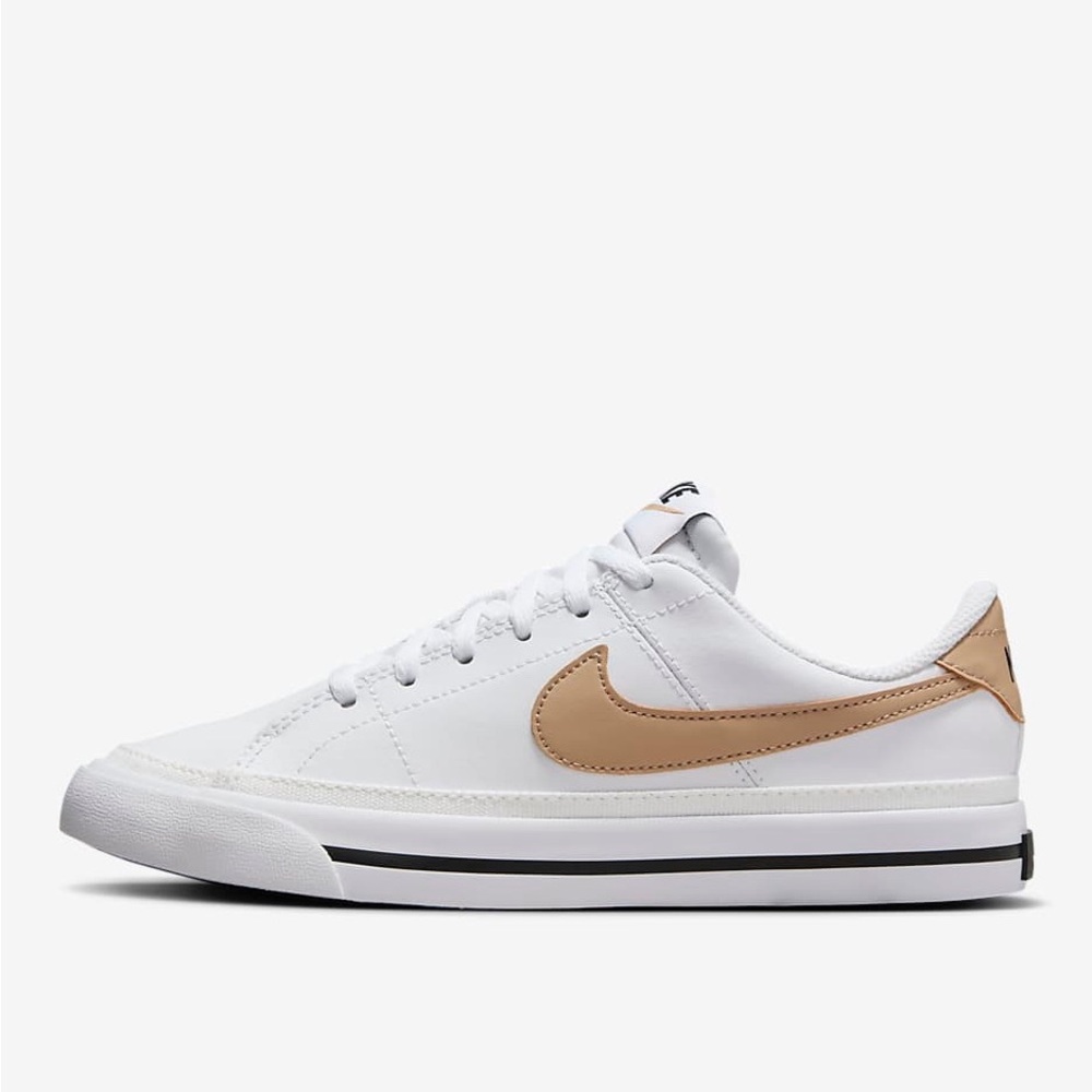 Nike Sneakers White and Tan